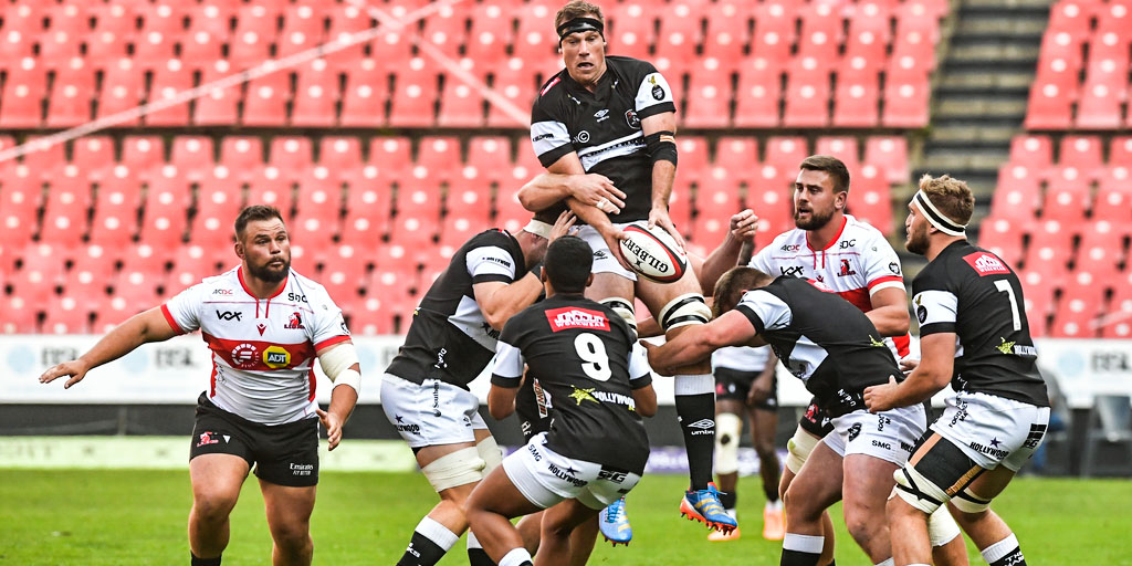 Reniel Hugo secures a lineout for the Hollywoodbets Sharks XV.