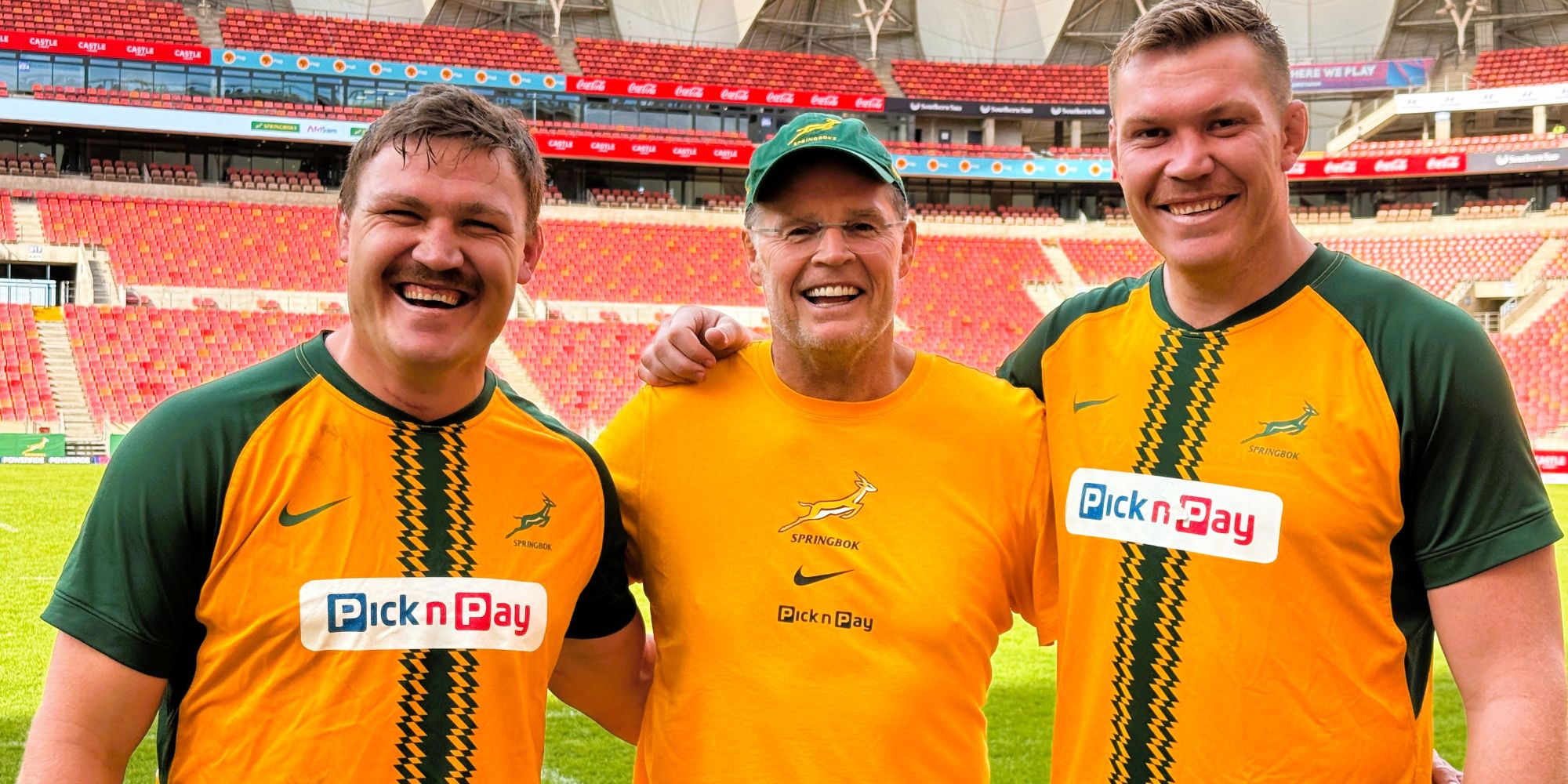 Springbok coach Rassie Erasmus with the Wiese brothers, Jasper (left) and Cobus (right).
