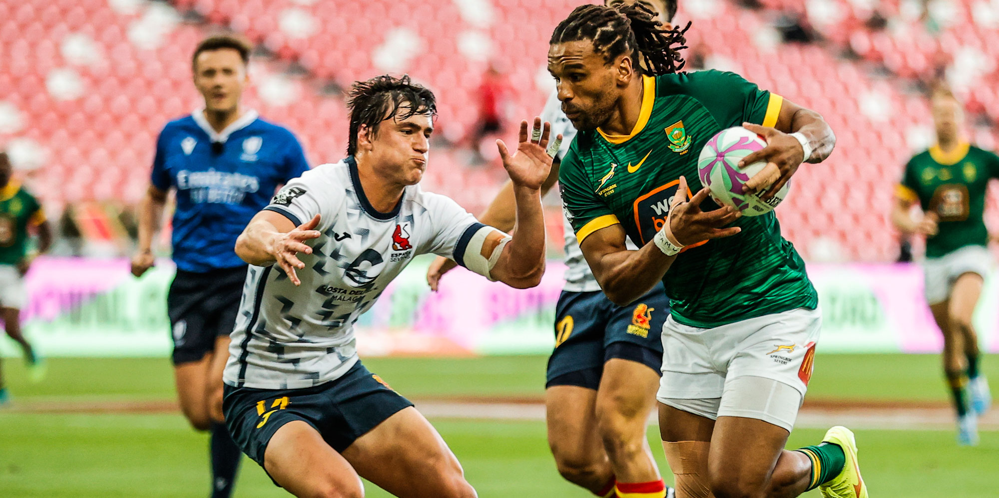 Rosko Specman goes over for his try against Spain.